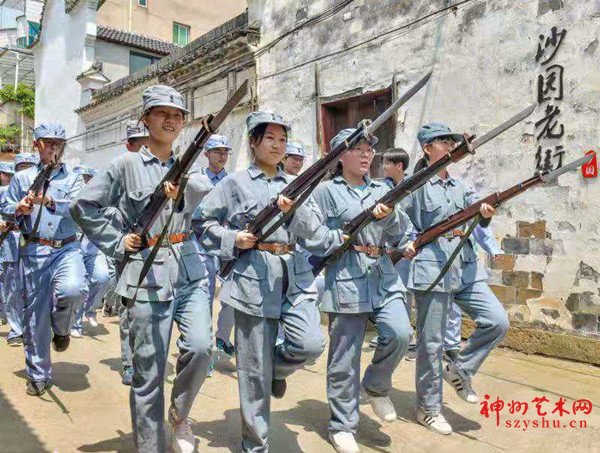 浙江嵊州市城关中学:五四特殊军训 铭刻红色记忆