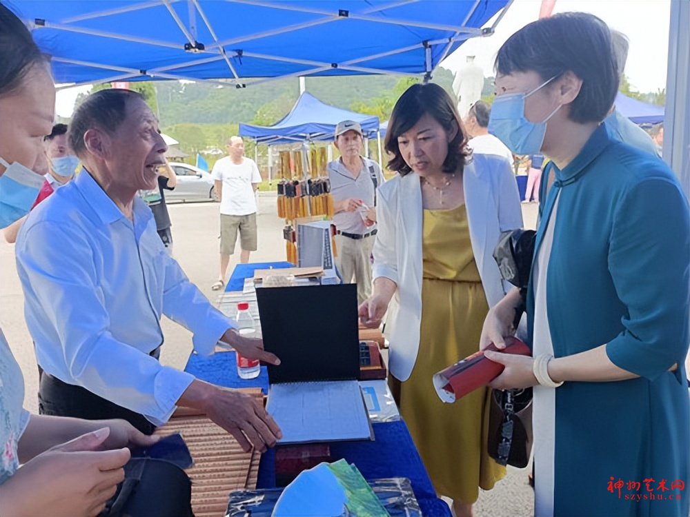 2022年文化和自然遗产日,鄂州张裕钊文创产品惊艳亮相